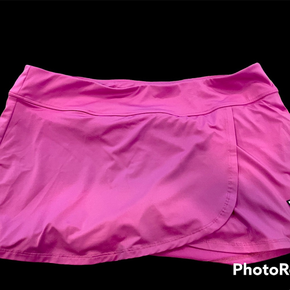 FILA TENNIS/ PICKLE BALL SKORT SIZE LARGE.